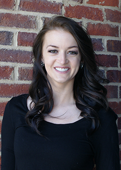 Dental hygienist Mandy